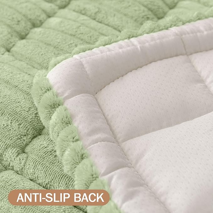 Smiry Couch Cover for Dogs Washable, Non Slip Fuzzy Pet Couch Covers for 3 Cushion Sofa Pet Friendly, Thick Soft Sofa Slipcovers Cushion Protector (Green, 27.6" x 47")
