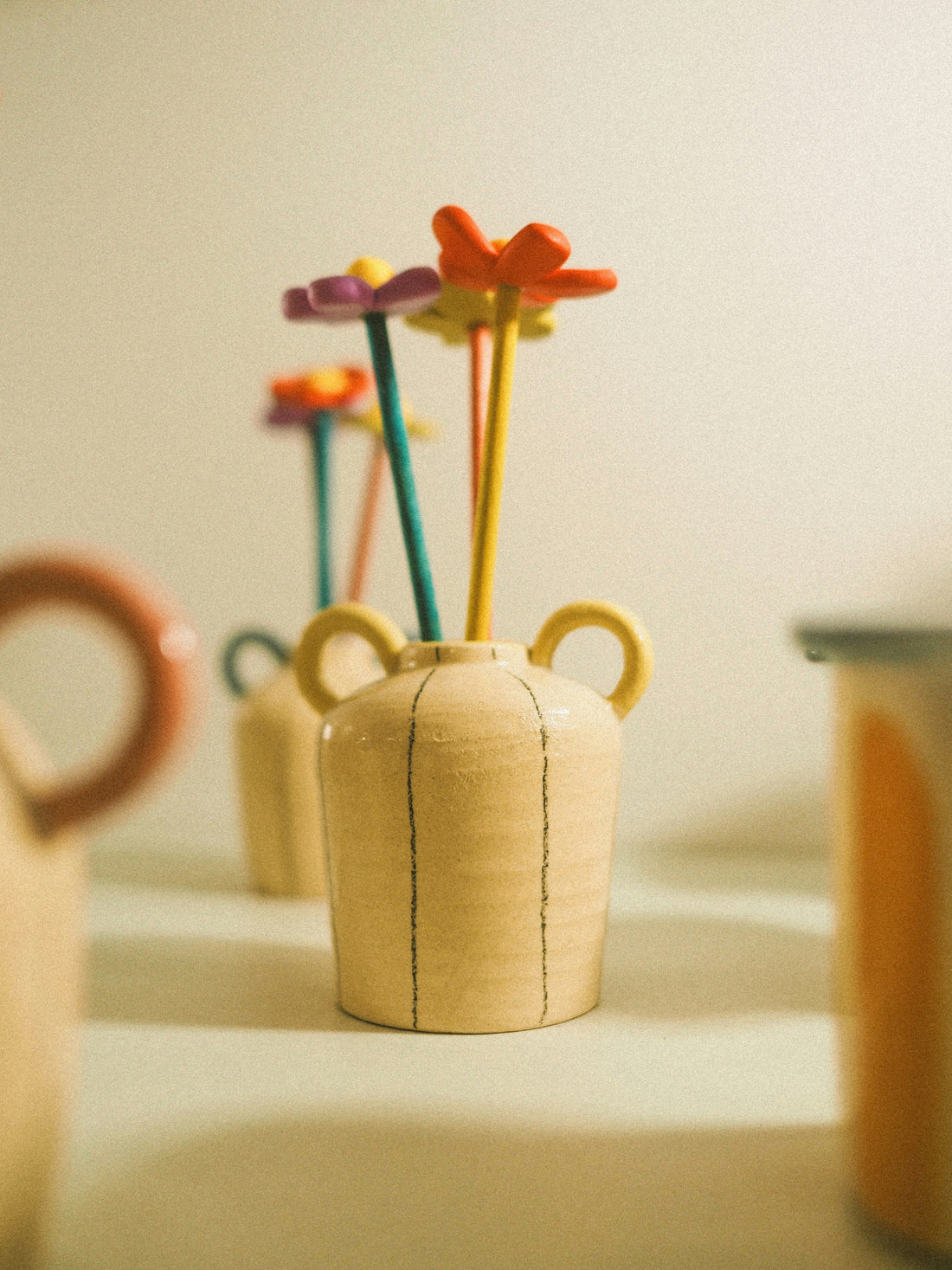 [DECOMENT LAB] The Psychology of Accents: How Small Objects Shift Your Mood