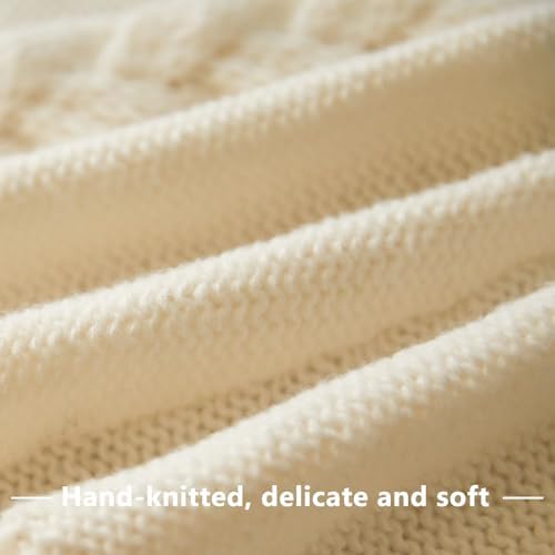 48 inches White Knitted Christmas Tree Skirt - Image 4
