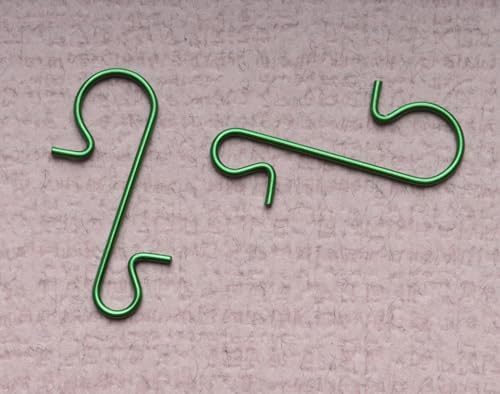 sowaka 50 Pcs Christmas Ornament Hooks Small Metal Wire 3 x 1 cm S Shape Hangers for Christmas Tree Decorations Crafting Supplies (Green) - Image 5