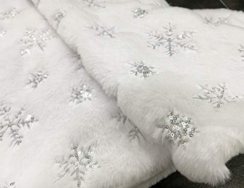 CHICHIC 48 Inch Large Christmas Tree Skirt White Tree Skirt Xmas Faux Fur Tree Skirts Christmas Decorations for Holiday Tree Ornaments Christmas Party Home Decorations with Sequin Silver Snowflakes - Image 4