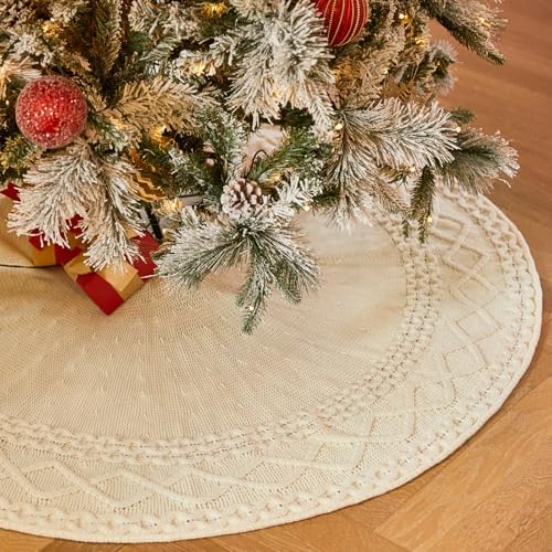 48 inch White Knitted Christmas Tree Skirt - Image 5