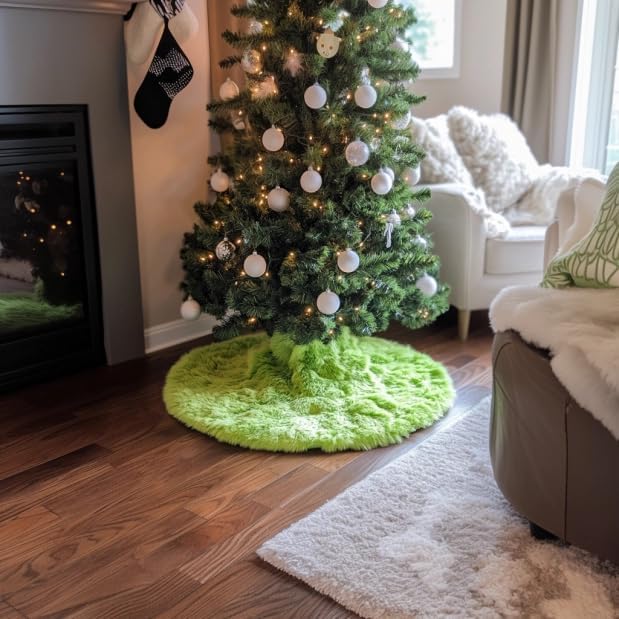 AOGU 60 Inch Faux Fur Christmas Tree Skirt Green Plush Skirt for Merry Christmas Party Christmas Tree Decoration - Image 2