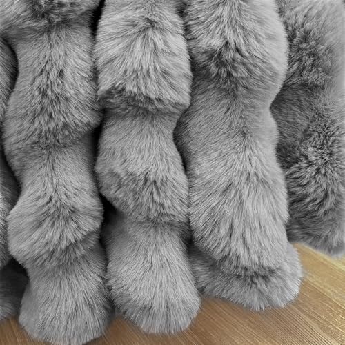 36-Inch Puff Quilt Faux Fur Christmas Tree Skirt, Soft Plush Tufted Texture with Satin Ribbon Ties, Cloud Gray - Image 3