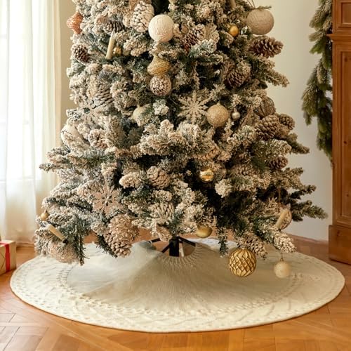 48 inch White Knitted Christmas Tree Skirt - Image 7