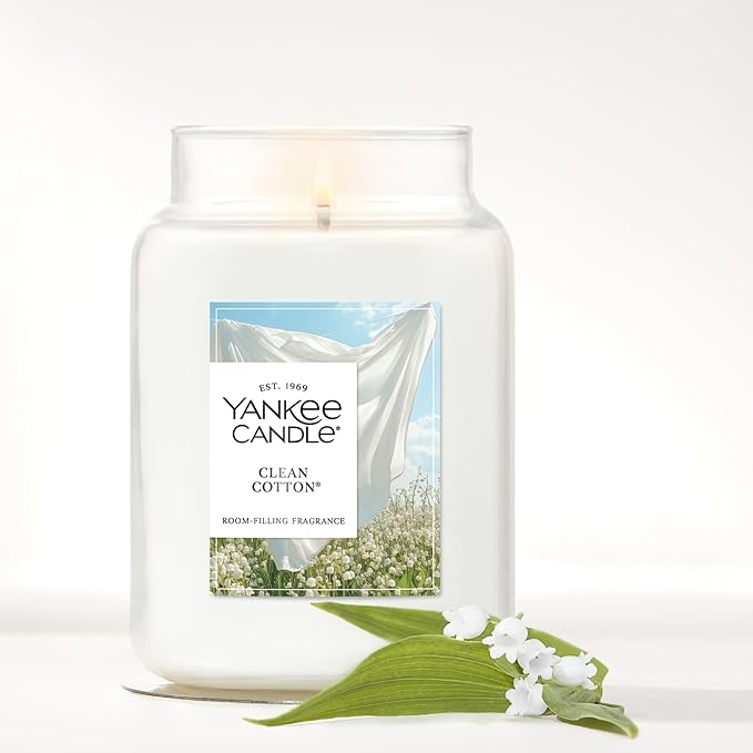 Yankee Candle Clean Cotton, Scented Candle, 22oz Large Jar with up to 150 Hour Burn Time, Giftable, Birthdays