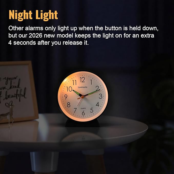 4.5 Inch Small Silent Analog Alarm Clock, Retro Battery Operated Desk Clock with Night Light Stays On 4 Seconds Vintage Metal Table Clock for Bedside, Nightstand, Bedroom, Office, Bathroom - Black