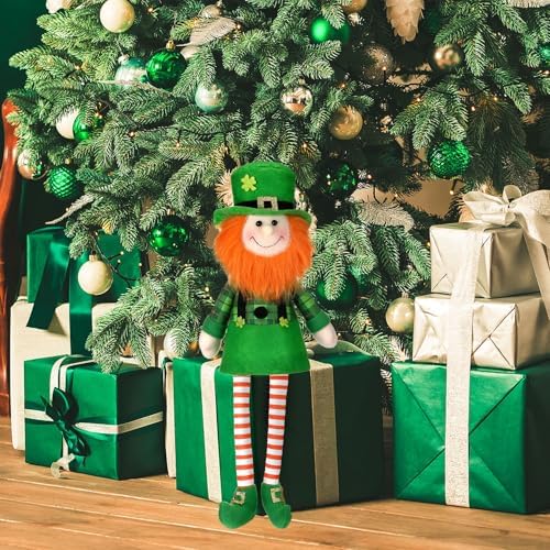 Soulchen 18.9 Inch Large St Patricks Day Tree Topper Leprechaun Gnome Tree Topper with Dangling Legs Oversized Irish Green Shamrock Sitting Decoration for St. Patrick's Day Holiday Party Decor - Image 4