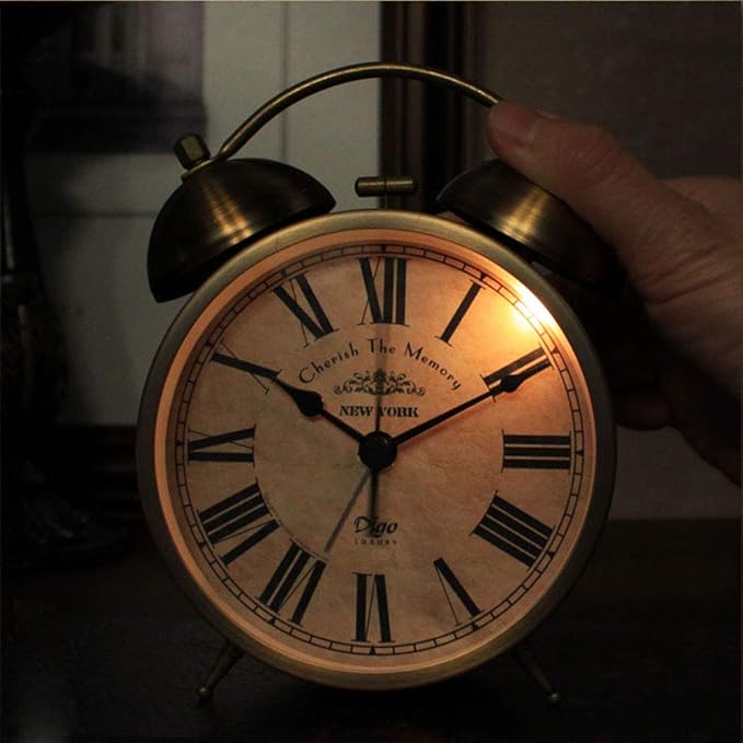Maxspace Metal Golden Table Clock, Retro Vintage Non-Ticking Small Alarm Clock,Battery Operated Silent Quartz Movement HD Glass Desk Clock for Bedroom Living Room Indoor Decoration Kids?€? (Roman3)