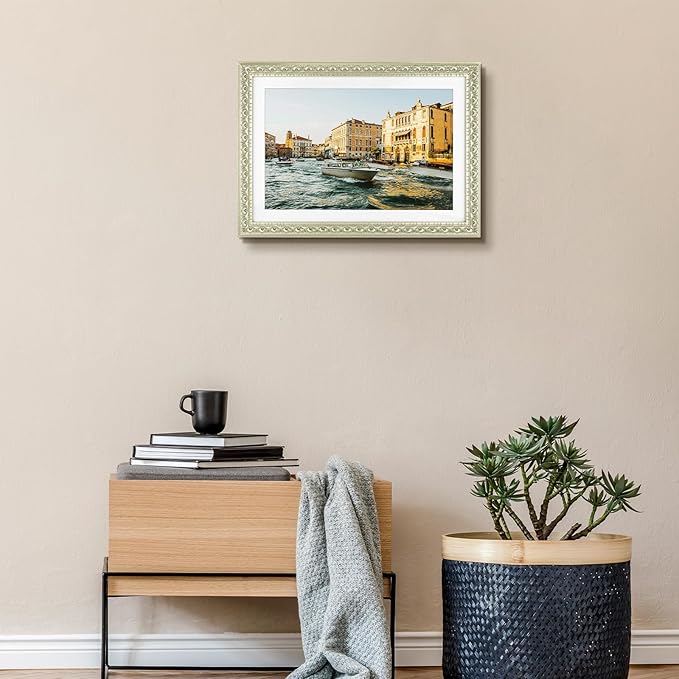 Golden State Art, 13X19 Ornate Finish Photo Frame with White Mat for 11X17 Picture & Real Glass, Color: Silver Beige