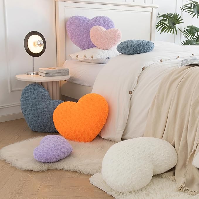 Heart Pillow, Soft Heart Shaped Pillow with Room Decorative Throw Pillows for Bed Couch Chair Sofa, Heart Shaped Cute Throw Pillow Cushion for Bedroom Living Room(Ivory White, Large 19.6" x 15.7")