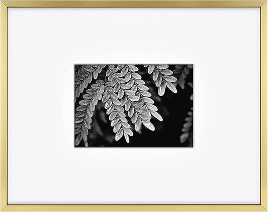 MCS Master & Co. Foundry Metal 11x14 Matted Picture Frame with 5x7 Photo Display, Brass Vertical & Horizontal Wall Hanging Frame for Photos & Artwork (1-Pack)