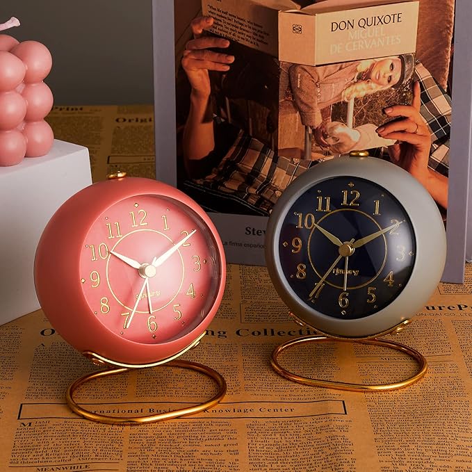 Metal Desk Alarm Clock, Retro Bedroom Table Vintage Analog Alarm Clock, Silent Non-Ticking Gold Clock, Bedside D??cor(Sinor Gray)