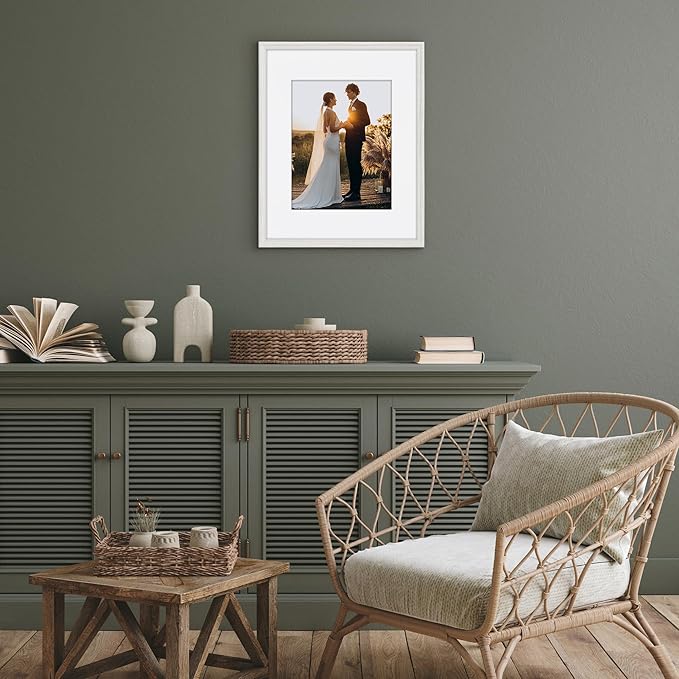 Americanflat Vintage Frames - 16x20 Picture Frame with Beaded Accents and Polished Plexiglass - Use as 11x14 Frame or Display 16x20 Photos Without Mat - Heirloom Collection - Wall Display - White