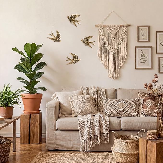 4 Pcs Vintage Bird Wall Sculpture Decor Art 4.7 Inch Antique 3D Sculpted Hanging Bird Resin Wall Art Golden Brass Floating Ornament for Living Room Garden Outdoor, Gifts for Couples Housewarming