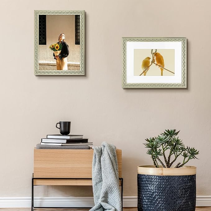 Golden State Art, 12X16 Ornate Finish Photo Frame with White Mat for 8X12 Picture & Real Glass, Color: Silver Beige
