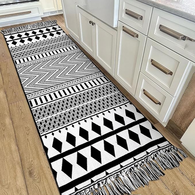 IOHOUZE Kitchen Hallway Runner Rug -2'x6' Boho Black White Entryway Runner Rugs for Halloween Decor/Fall Decor, Woven Indoor Outdoor Carpet Rugs, Washable Rag Rug for Bedroom/Bathroom/Laundry Room