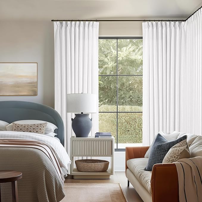 TWODRAPES Snow White Pinch Pleated Linen Curtains 1 Panel for Living Room Bedroom Memory Training Shaped Semi Sheer Pleat Drapes with Hooks Rings Light Filtering Window Curtain 60x108